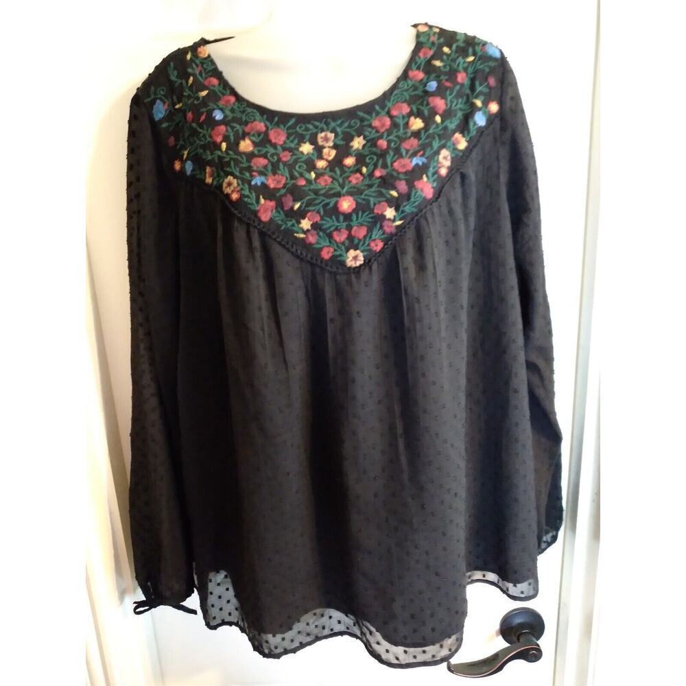 Torrid Top Black Floral Embroidery Neck Tied Sheer Sleeves Sz 00 Bust 40 Length